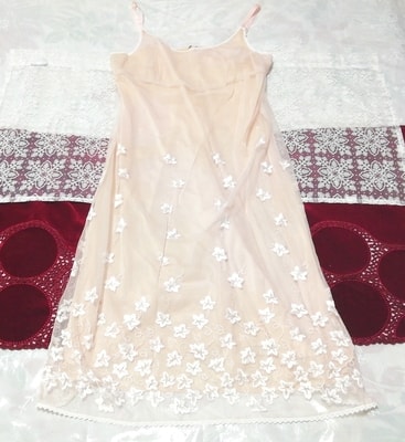 분홍색과 흰색 꽃 자수 레이스 잠옷 캐미솔 베이비돌 드레스, 패션, 숙녀 패션, 캐미솔