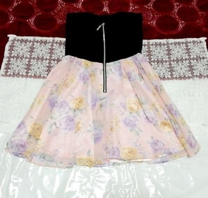 CECIL McBEE Robe noire à fleurs rose jupe en mousseline de soie, mini jupe et jupe évasée, jupe froncée et taille M