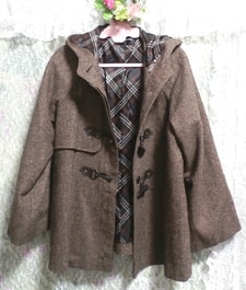 Joli manteau / capuche style poncho à carreaux marron