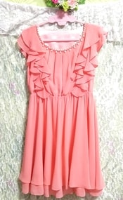 Розовое шифоновое платье без рукавов с оборкой Лососево-розовое шифоновое платье без рукавов с оборкой Сплошное платье без рукавов