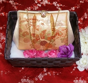 حقيبة كيمونو على الطريقة اليابانية باللونين الذهبي والأحمر / الياباني حقائب كيمونو يابانية