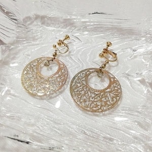 金丸型レースイヤリング/ジュエリー/アクセサリー Golden round lace earrings jewelry accessories, レディースアクセサリー&イヤリング&その他