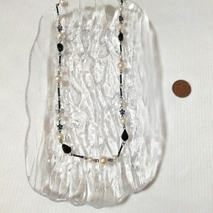 Collier de perles noires et blanches, pendentif ras du cou, bijoux d'intérieur, accessoires pour dames, collier, pendentif, autres