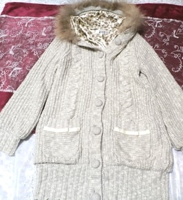 ふわふわラクーンファーフードグレーホワイト手編みセーターカーディガン/羽織 Fluffy racoon fur hood gray white knit sweater cardigan