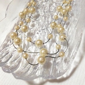 Floral white pearl necklace pendant choker, ladies accessories & necklaces, pendants & others