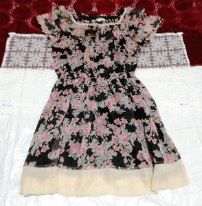 黒花柄シフォンワンピース Black floral chiffon dress