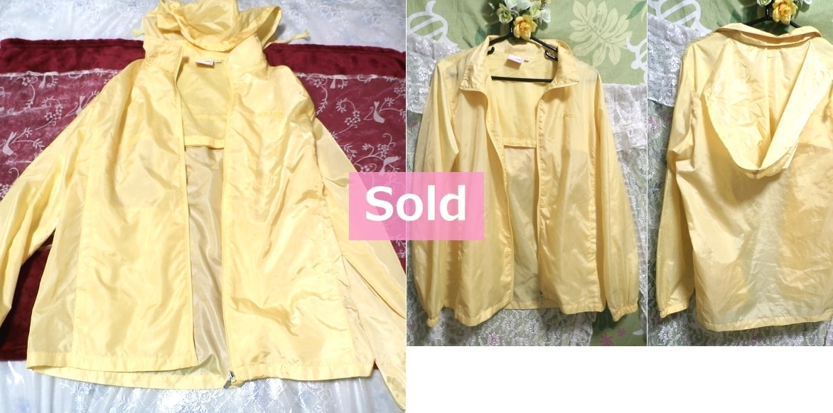 黄色レインコート Yellow raincoat