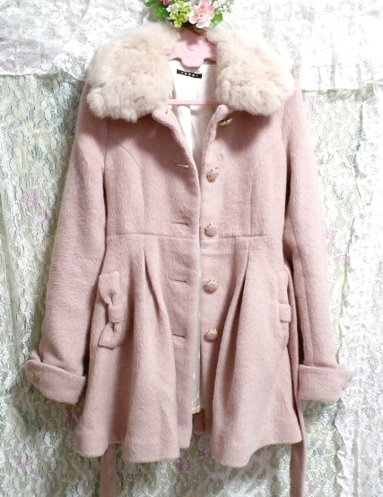可愛いガーリーピンク腰紐付きホワイトラビットファー毛皮ロングコート/アウター Cute girly pink white rabbit fur long coat/outer