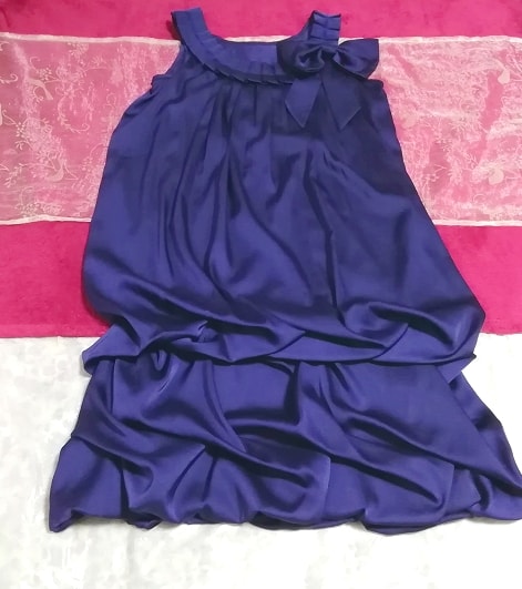 Blue satin ribbon sleeveless onepiece dress
