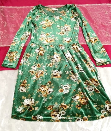 Green velor long sleeve flower pattern tunic onepiece tops